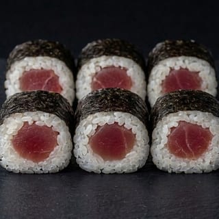 Tuna (Bluefin) Roll