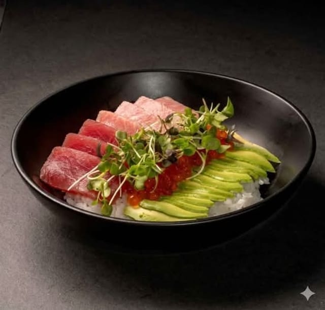 Tuna Ikura Avocado.
